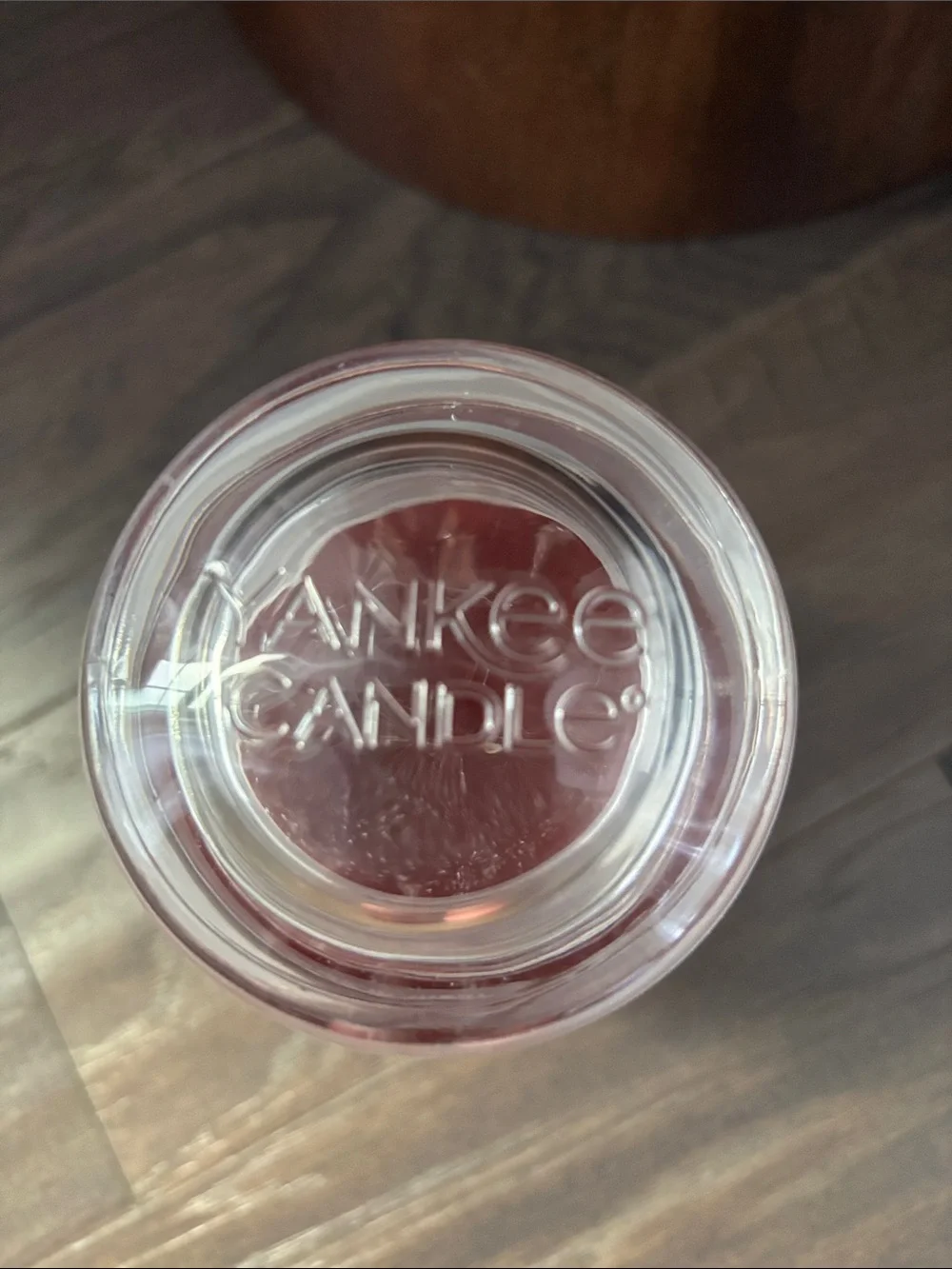 Yankee Candle Kitchen Spice,ginger,cardamom,cinnamon,clove,almond, orange,nutmeg